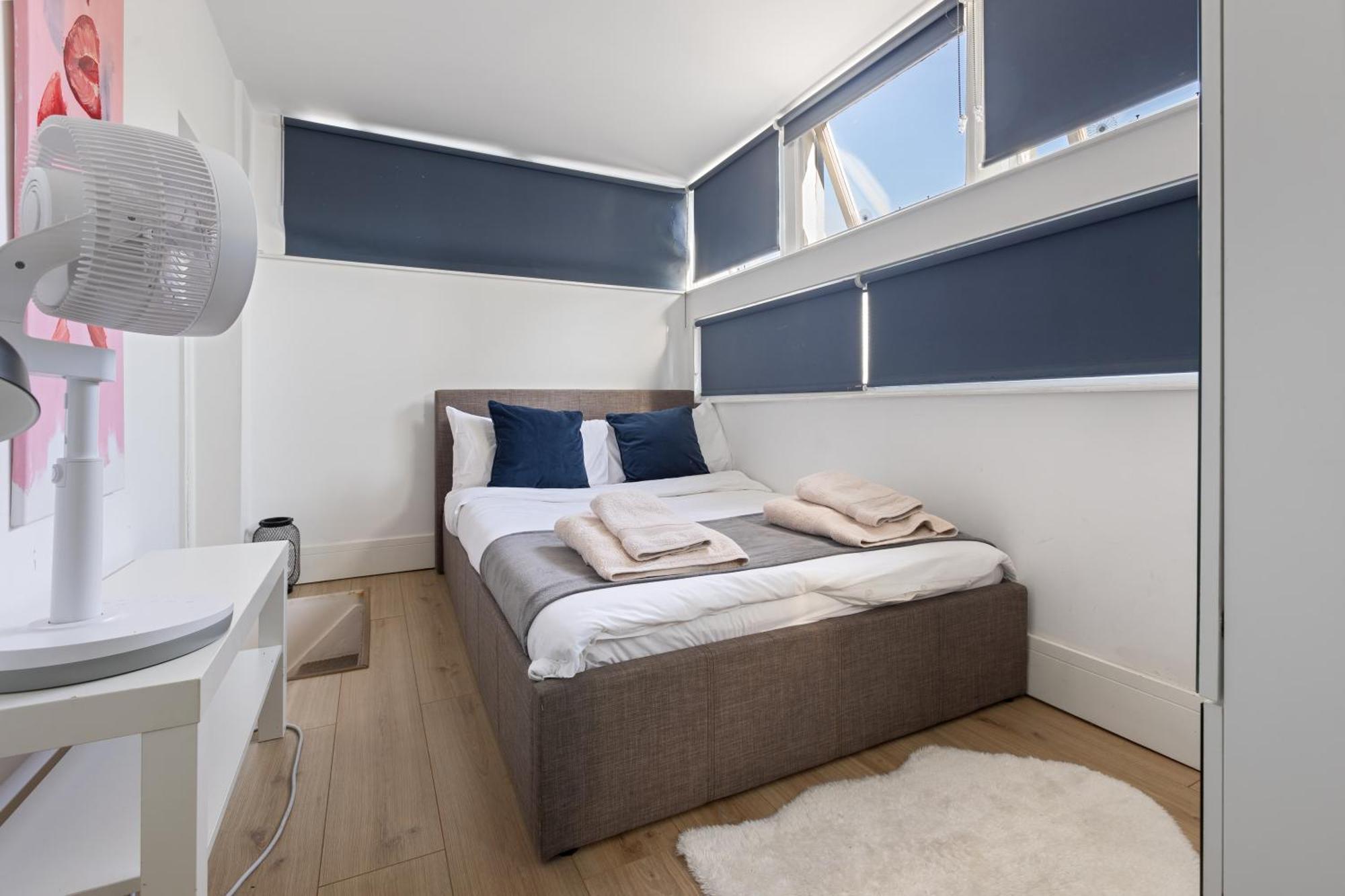 Modern Flat & Balcony In Historic West Kensington Apartamento Londres