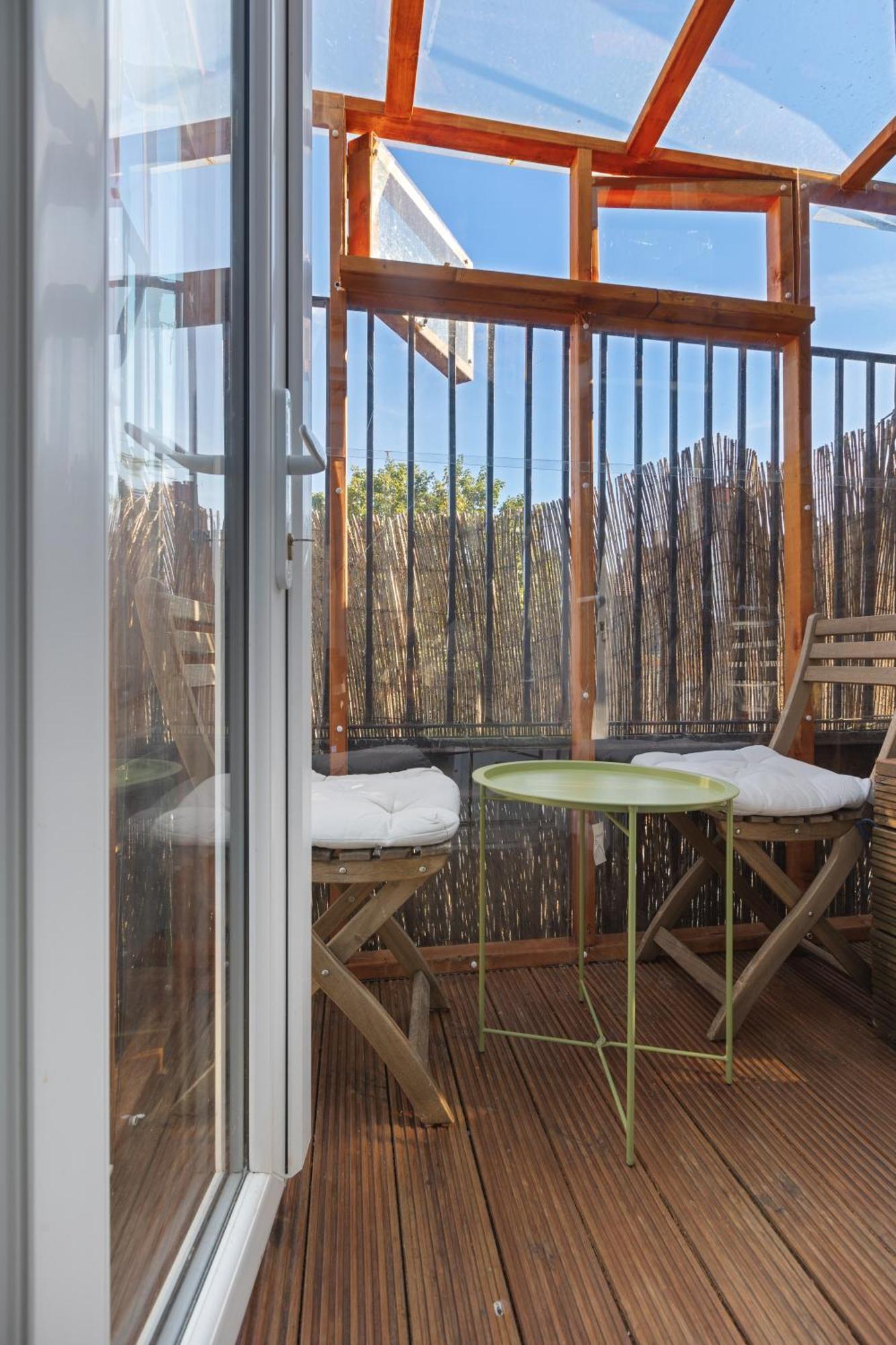 Modern Flat & Balcony In Historic West Kensington * Londres